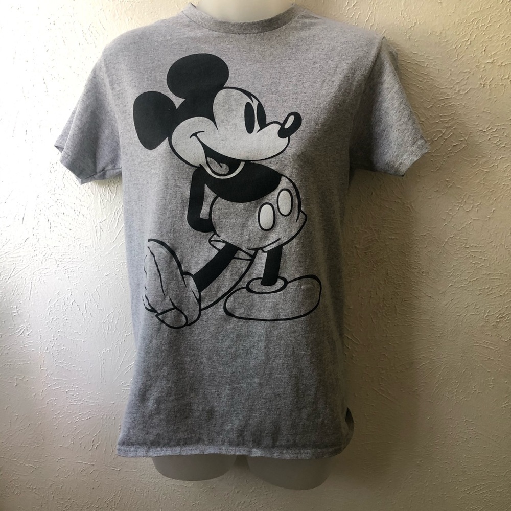 Disney Mickey Mouse Tee Size Small